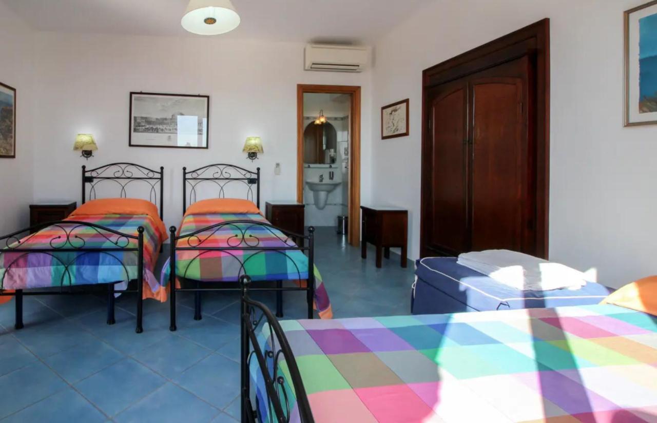 Casa Vacanza Artemis Липари Экстерьер фото
