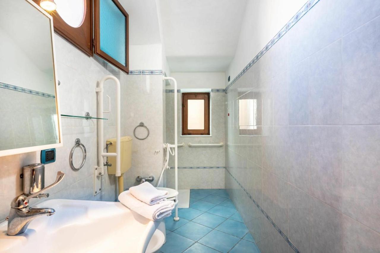 Casa Vacanza Artemis Липари Экстерьер фото